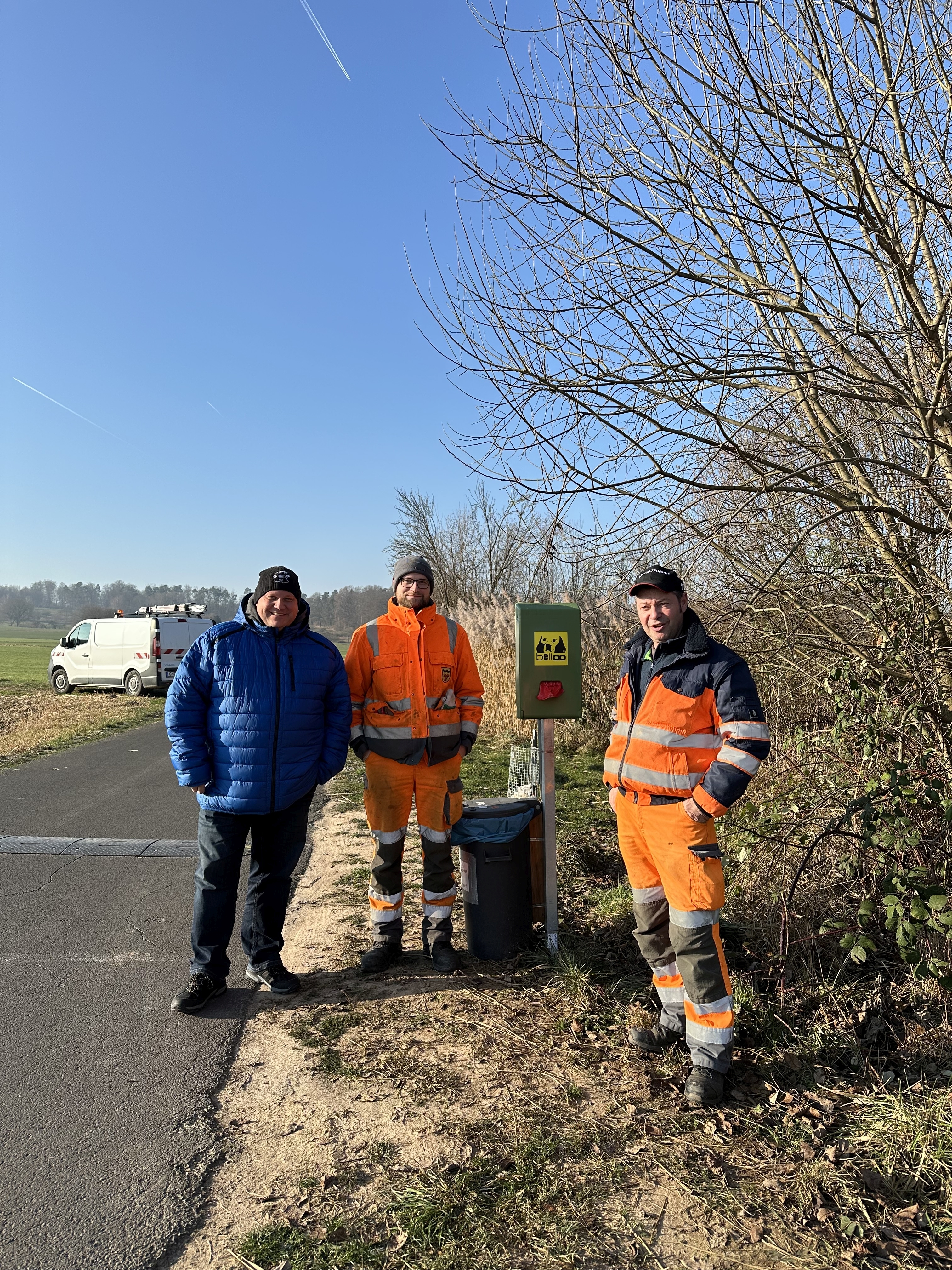 Ordnungsamtsleiter Kai Trageser und die Mitarbeiter des Bauhofs Jan-Niklas Weinberger und Ralf Riedel