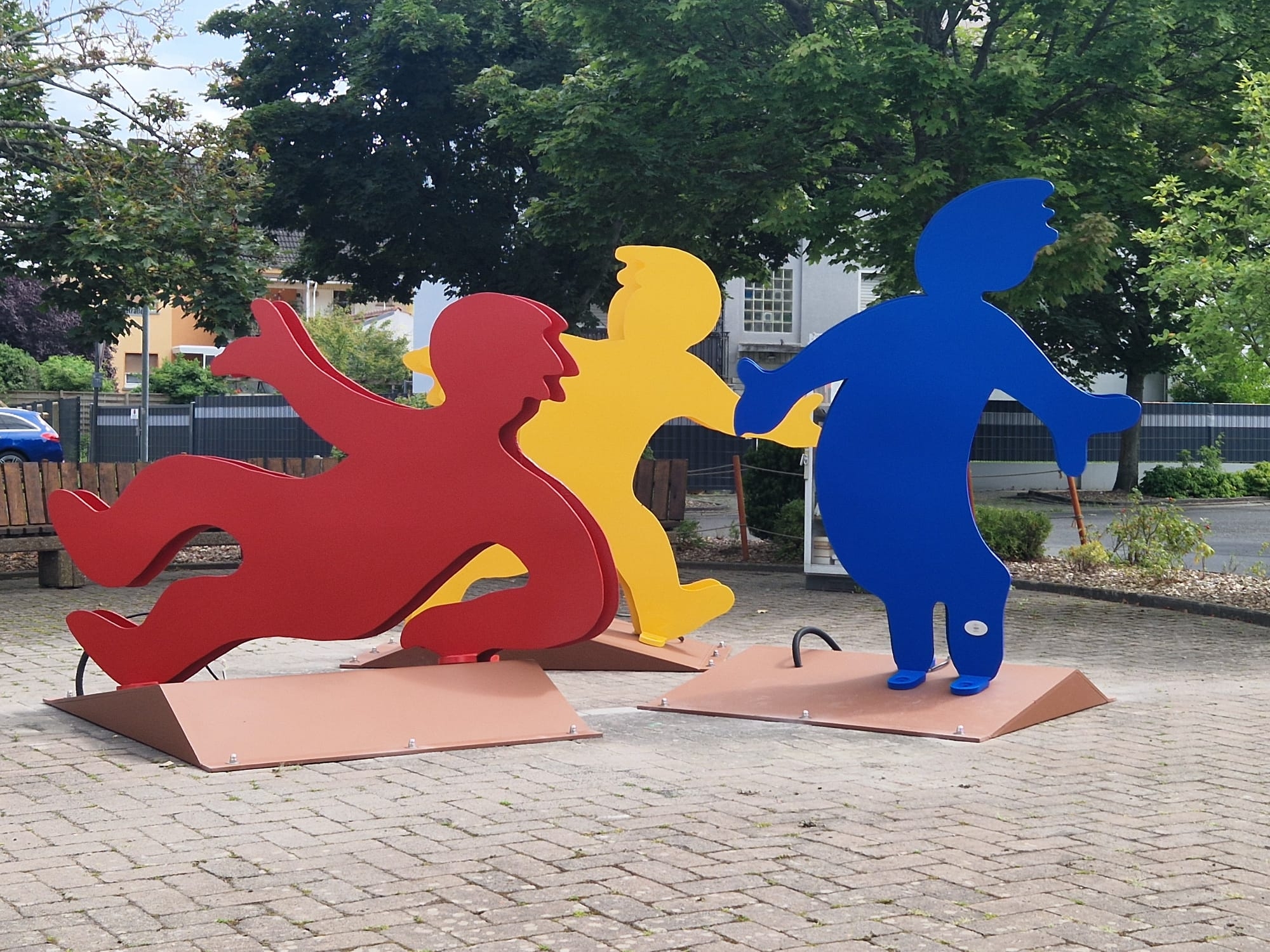 Bürgermeister Pfeifer mit den neuen Kolleg*innen